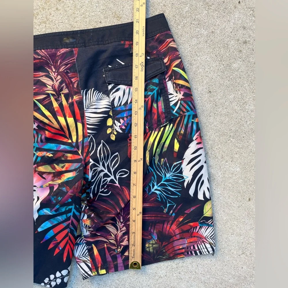 Men's‎ O'Neill Board Shorts Multicolor Floral 36 Surf Beach Sun Reggae Jamaica